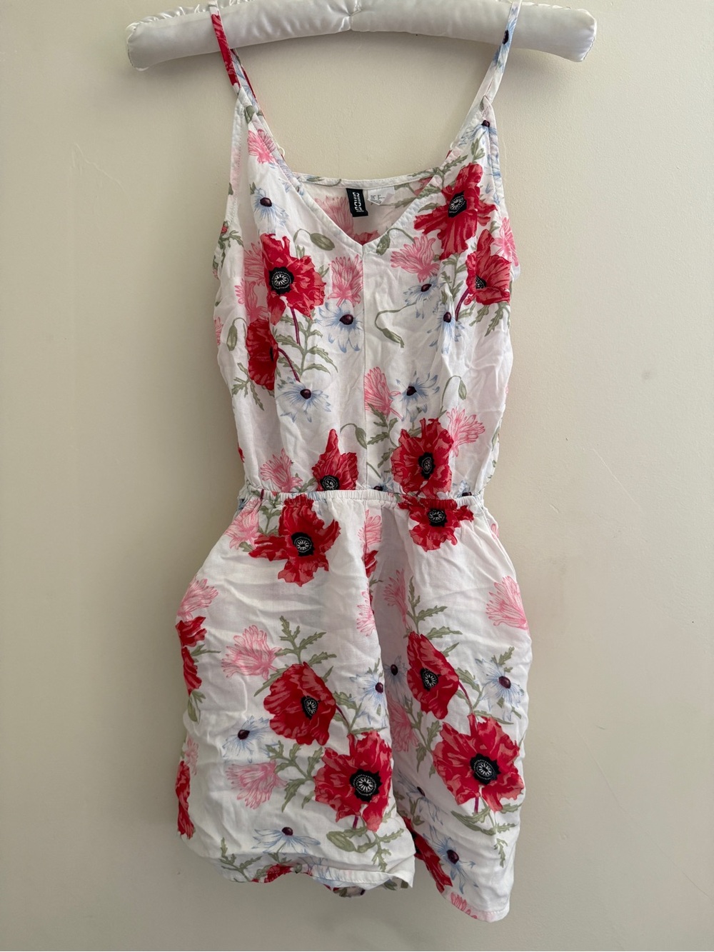 H&M White Floral Spaghetti Strap Romper with Red Flowers